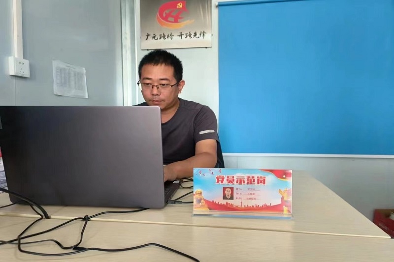 黨員示范崗┃亮身份樹標(biāo)桿，爭(zhēng)當(dāng)開路先鋒
